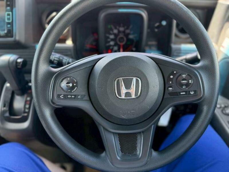 N-VAN