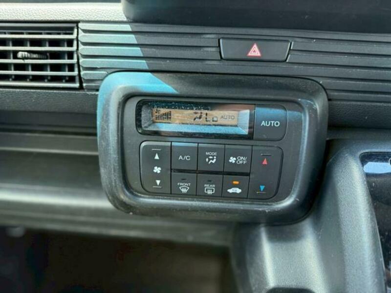 N-VAN