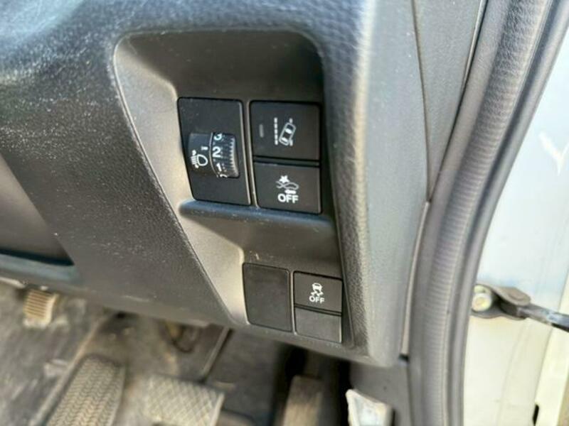 N-VAN
