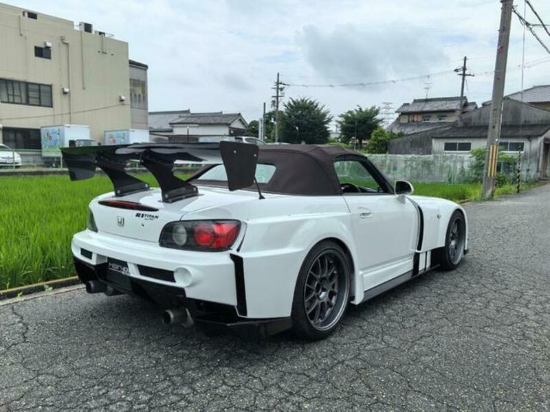 S2000