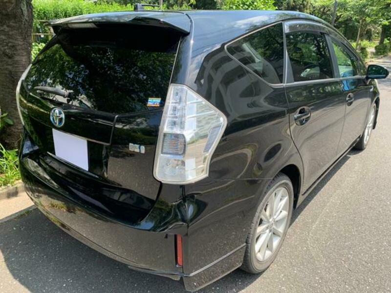 PRIUS ALPHA