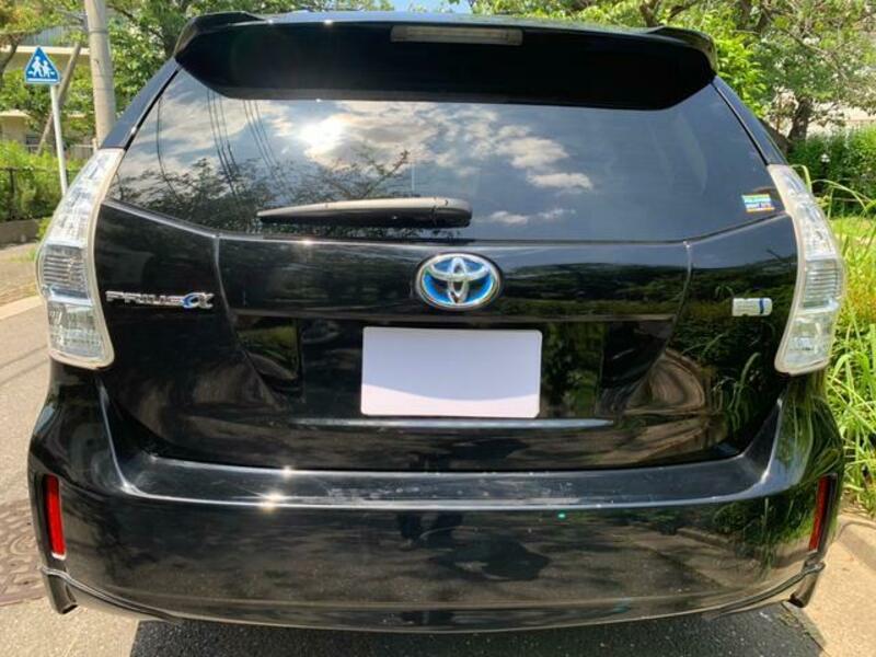 PRIUS ALPHA