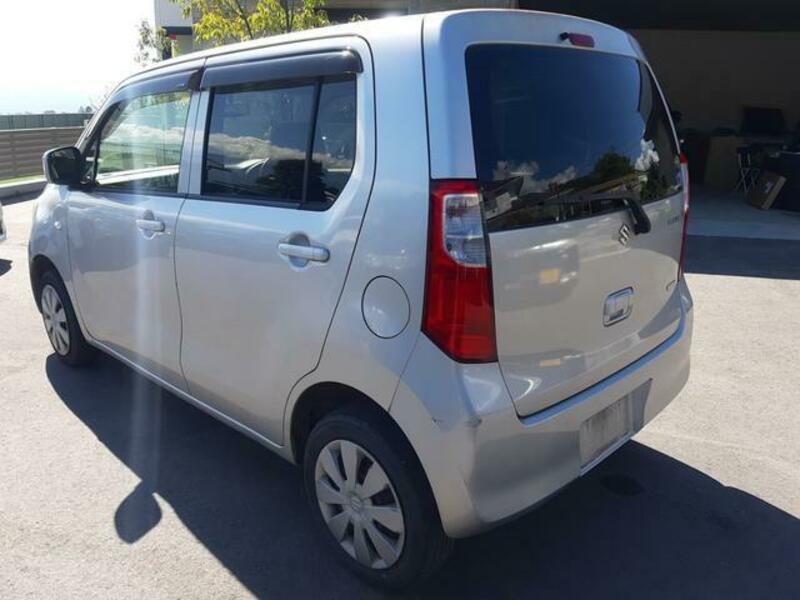 WAGON R