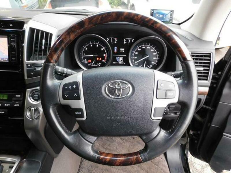 LAND CRUISER