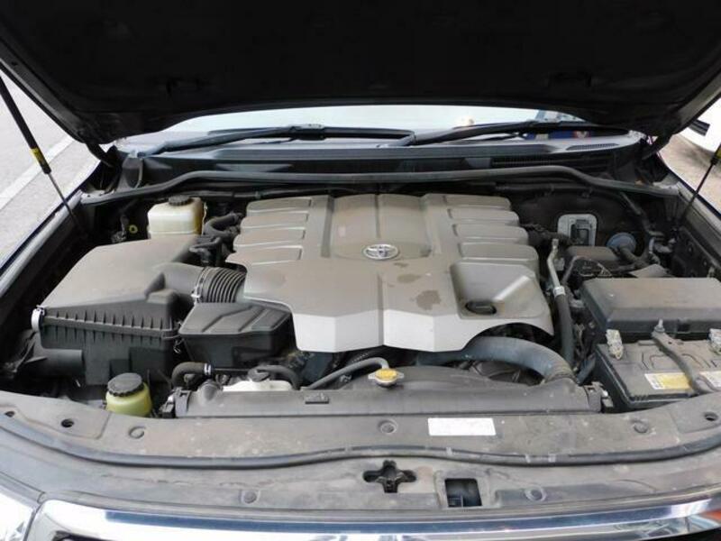 LAND CRUISER