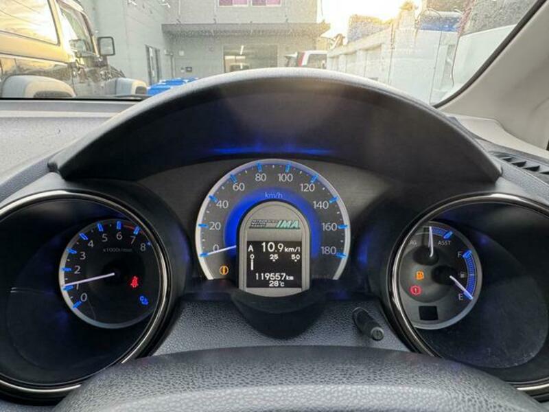 FIT HYBRID