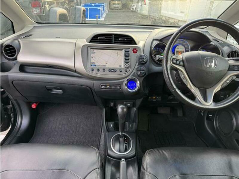 FIT HYBRID