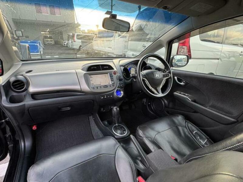 FIT HYBRID