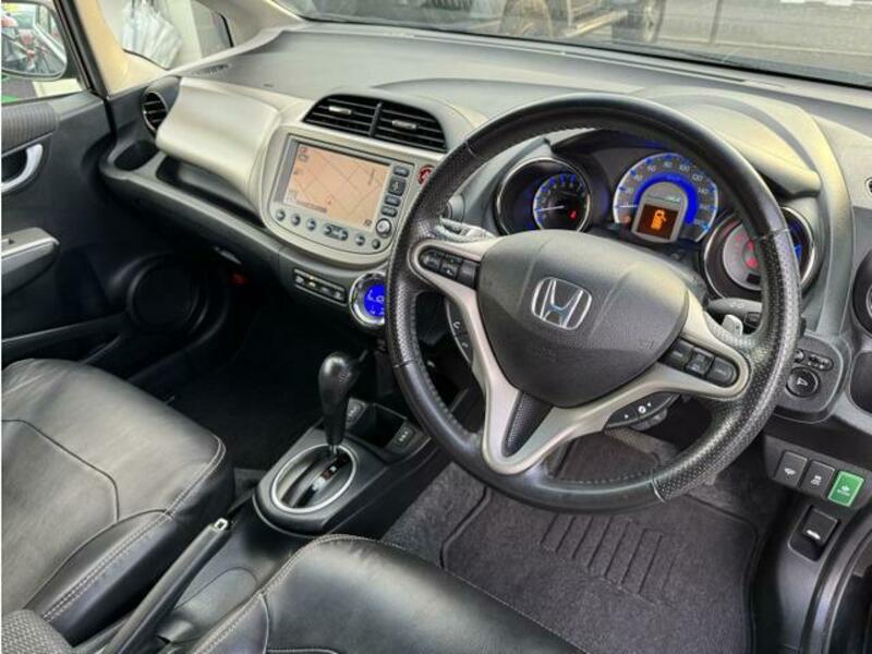 FIT HYBRID