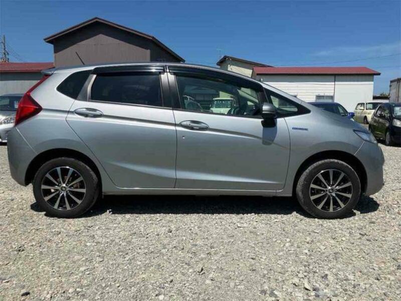 FIT HYBRID