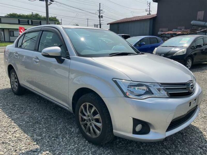 COROLLA AXIO