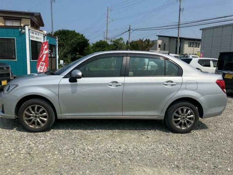 COROLLA AXIO
