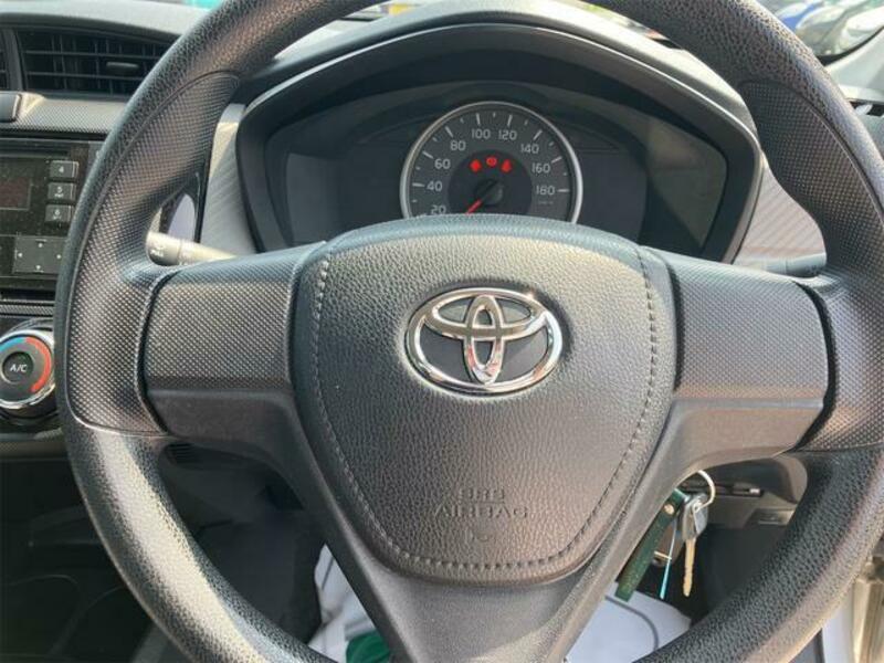 COROLLA AXIO