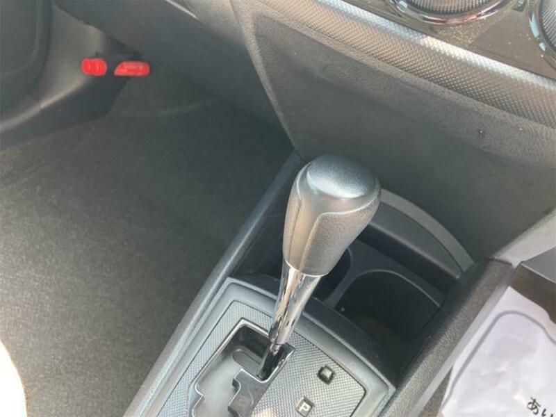 COROLLA AXIO