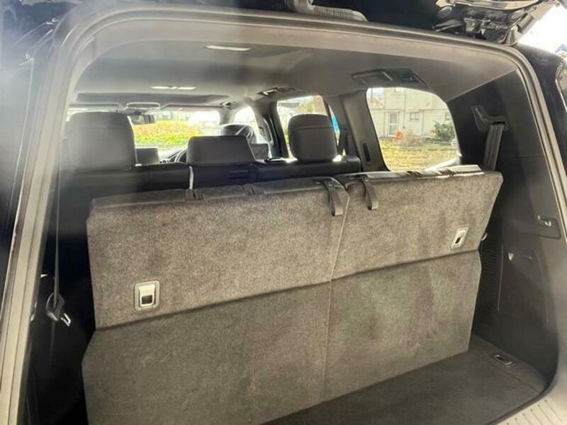 LAND CRUISER