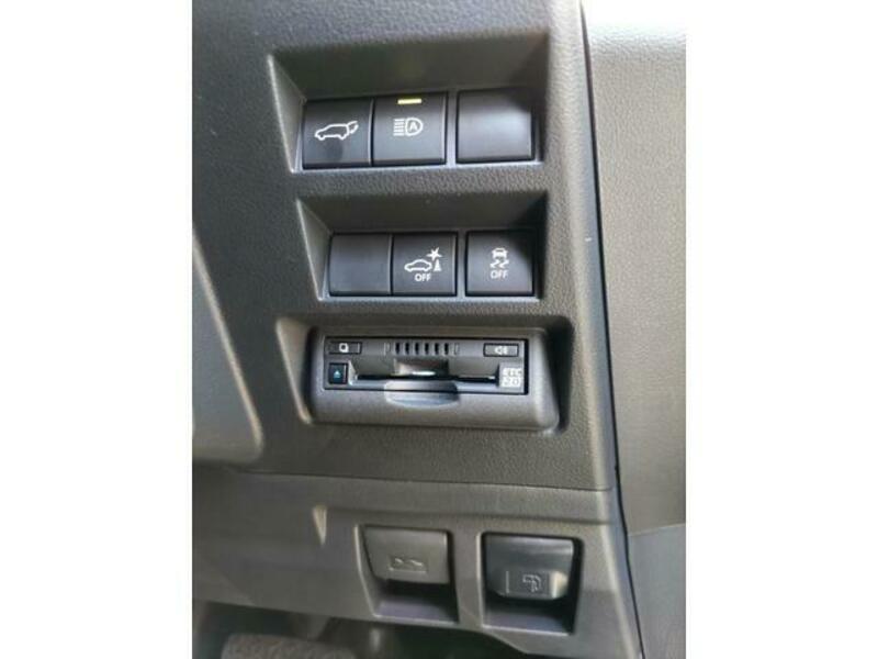 LAND CRUISER