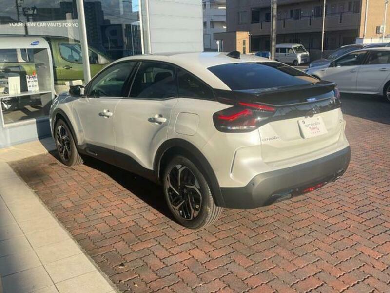 C4