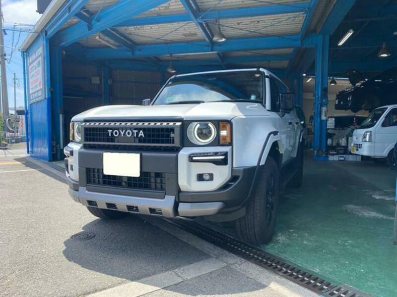 LAND CRUISER 250