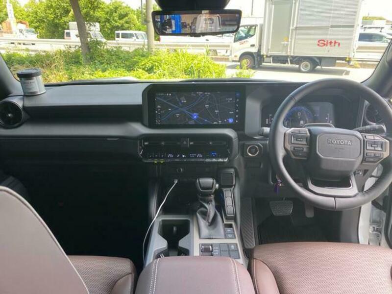 LAND CRUISER 250