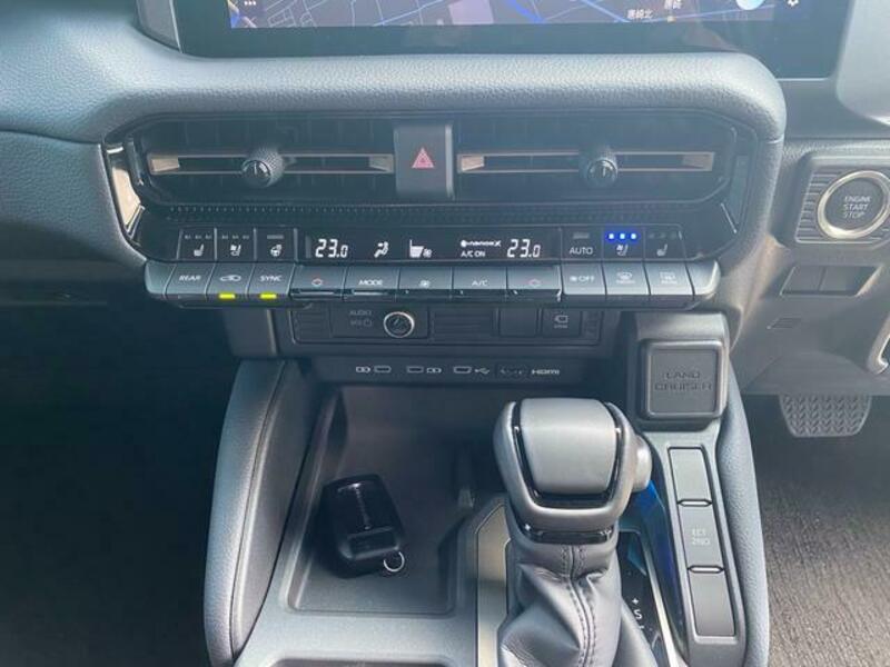 LAND CRUISER 250