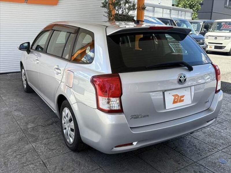 COROLLA FIELDER