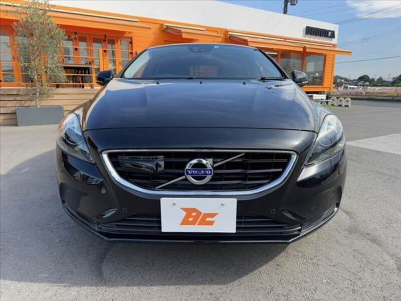 V40