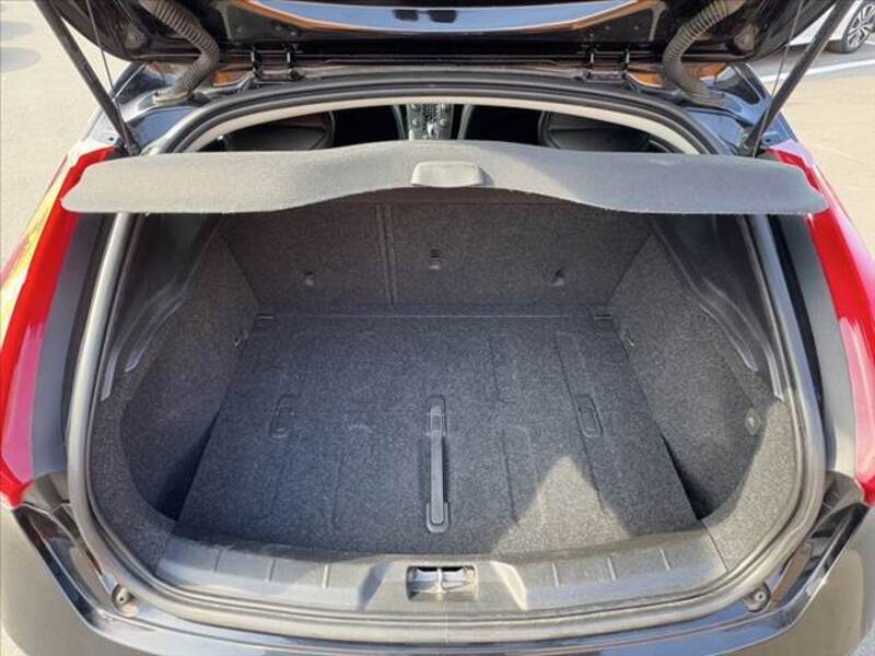 V40