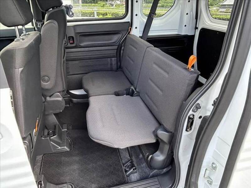 N-VAN