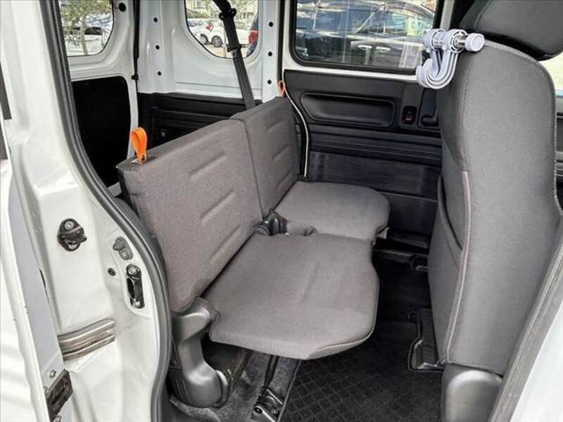 N-VAN