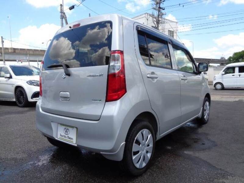 WAGON R