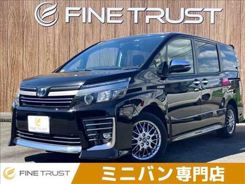 TOYOTA VOXY