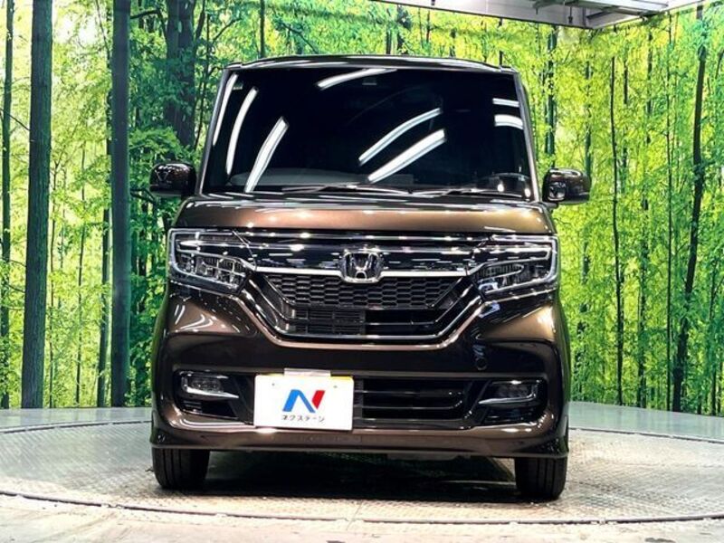 N BOX CUSTOM
