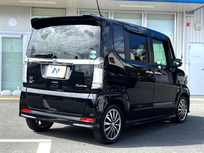 N BOX CUSTOM