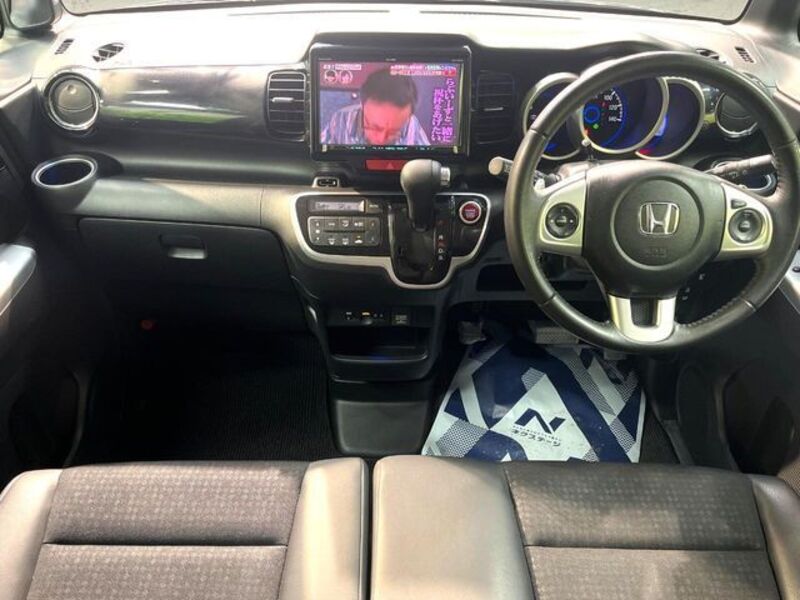 N BOX CUSTOM