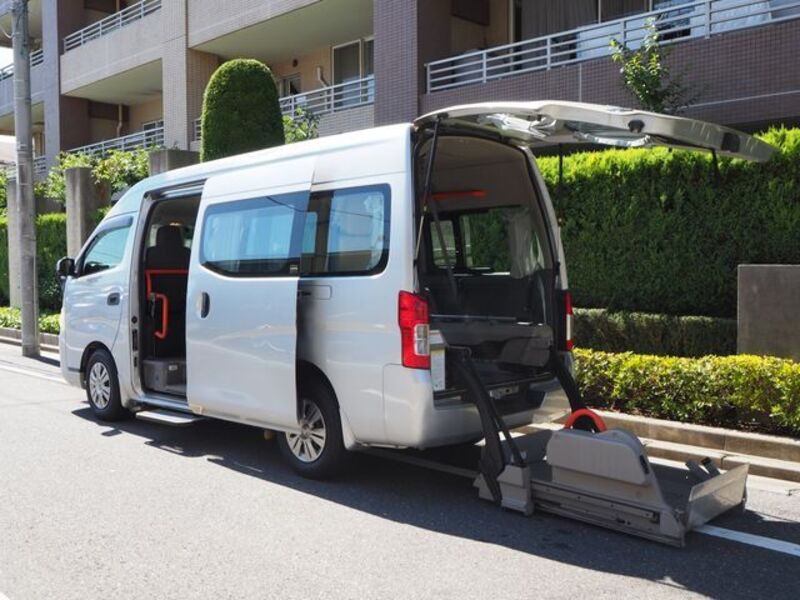 NV350 CARAVAN-0