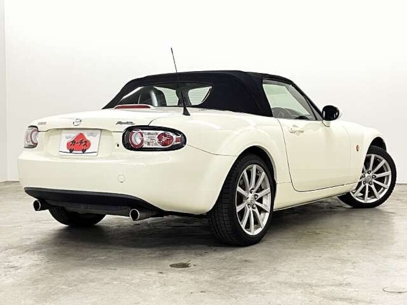 ROADSTER