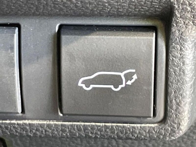 COROLLA CROSS