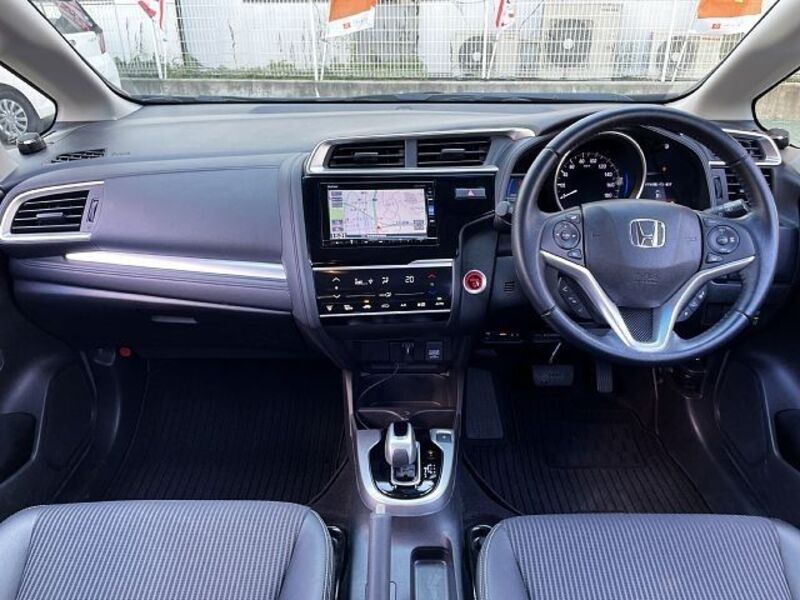 FIT HYBRID