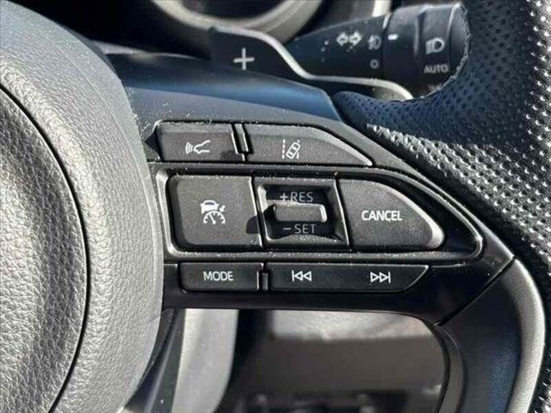 YARIS CROSS