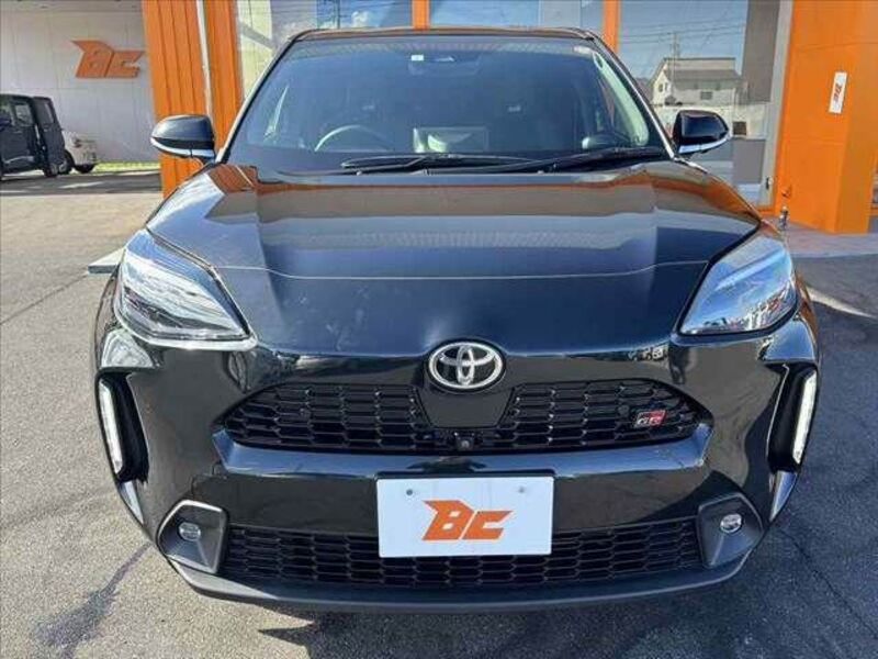 YARIS CROSS