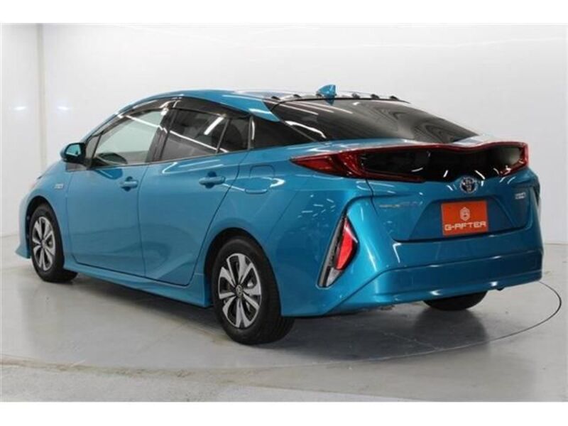 PRIUS PHV