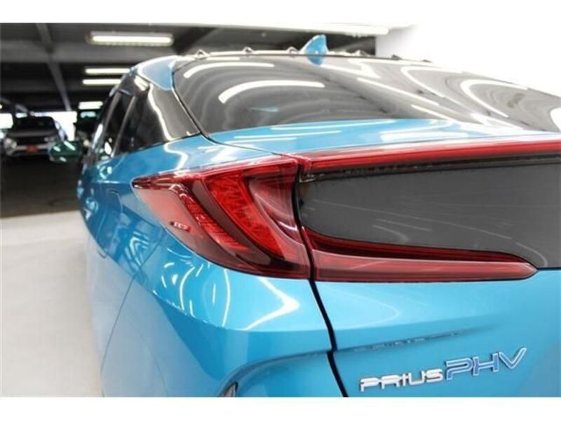 PRIUS PHV