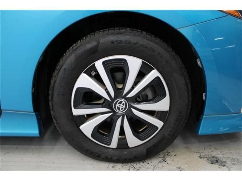 PRIUS PHV