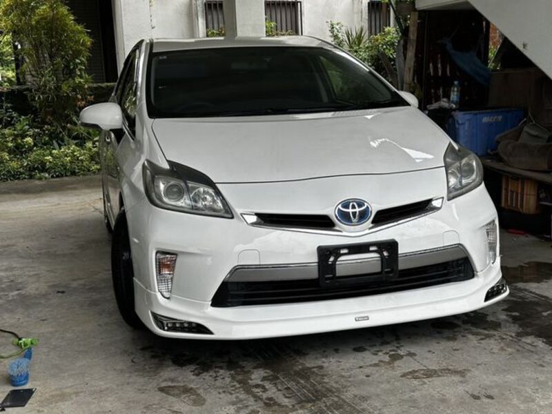 PRIUS PHV