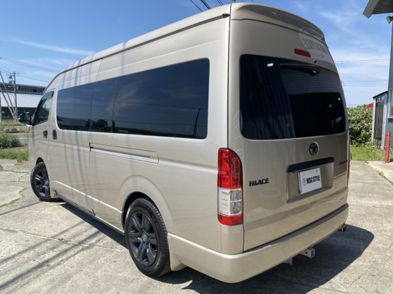 HIACE