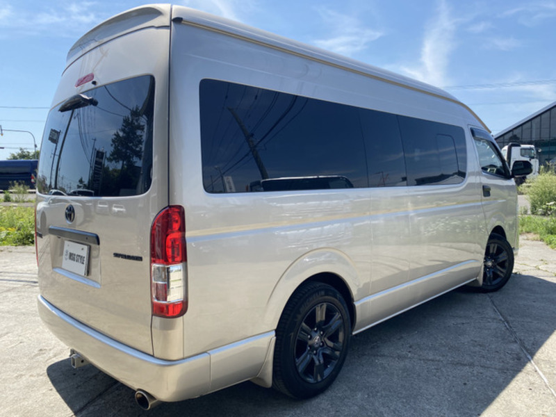 HIACE