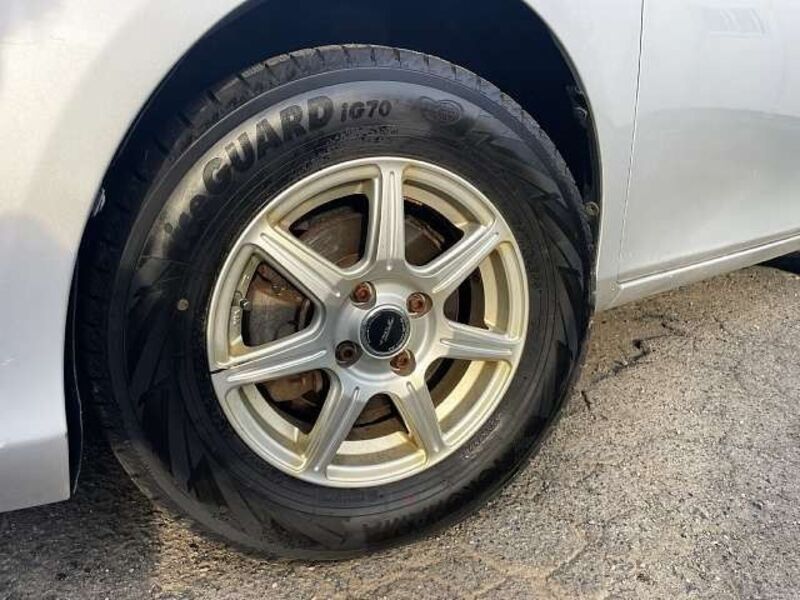 COROLLA AXIO