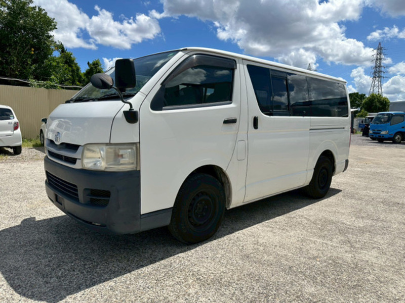 HIACE VAN