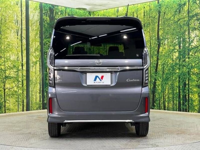 N BOX CUSTOM