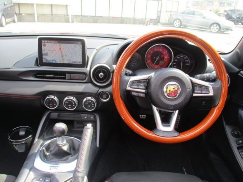 ABARTH 124 SPIDER